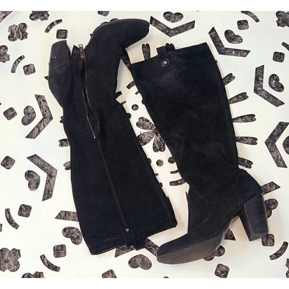 UGG boots  - Picture 3 of 6